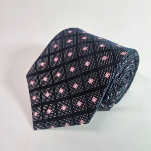 Cremieux 100% Silk Hand Made Tie Mens Geometric Blue 3.5" x 60" Made in USA